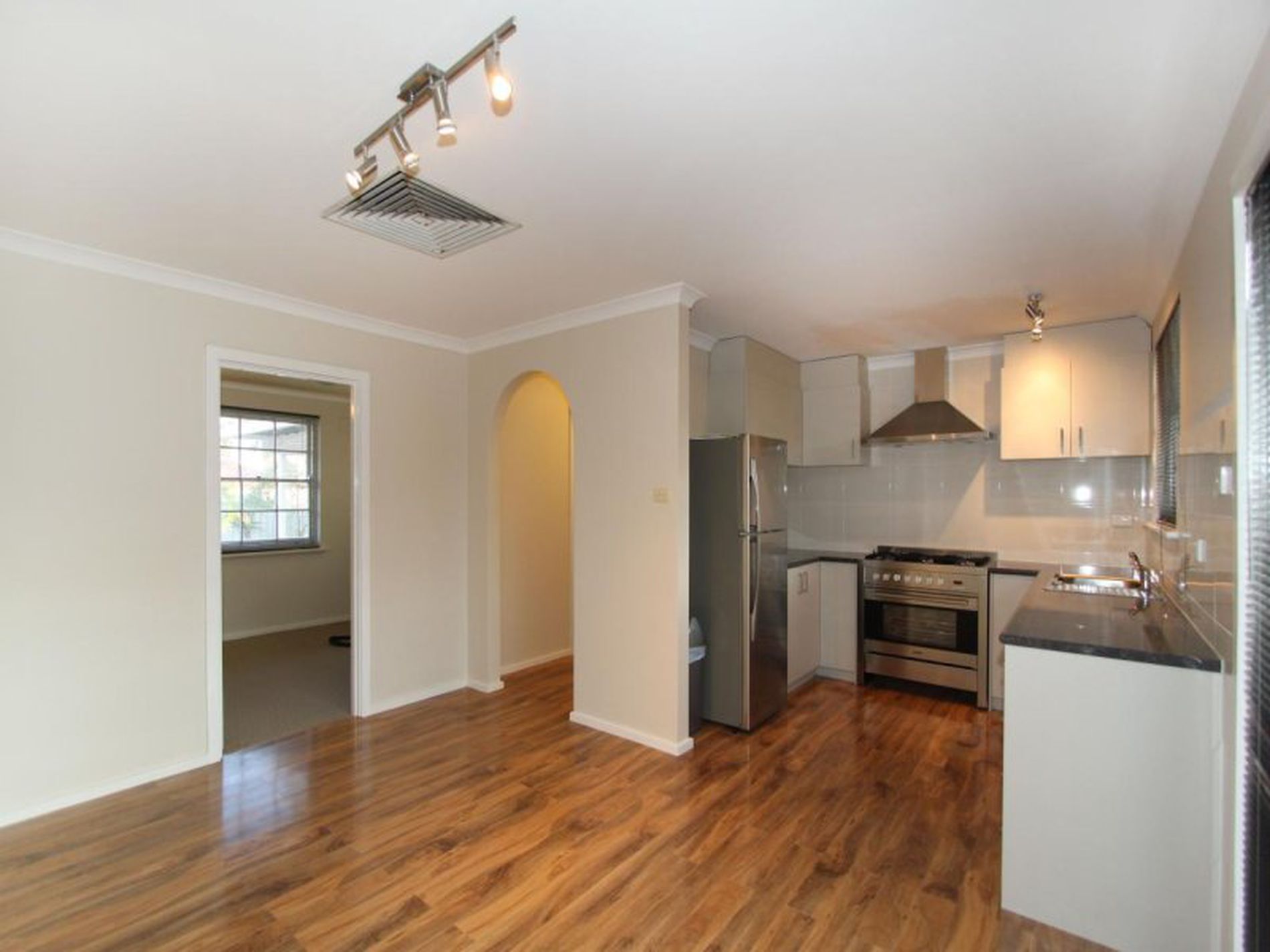 3 Elliot Place, Lamington