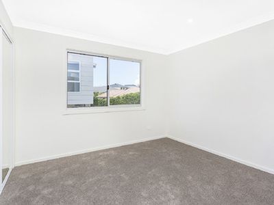 1 / 28 Lord Howe Avenue, Shell Cove