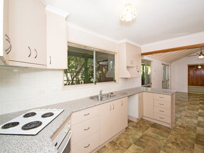 91 Katandra Crescent, Bellbird Park