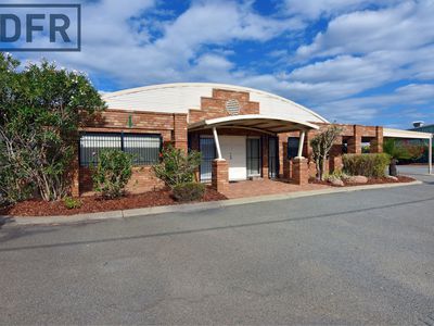 4 Kalmia Road, Bibra Lake