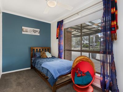 6 Wattle Drive, Heathcote