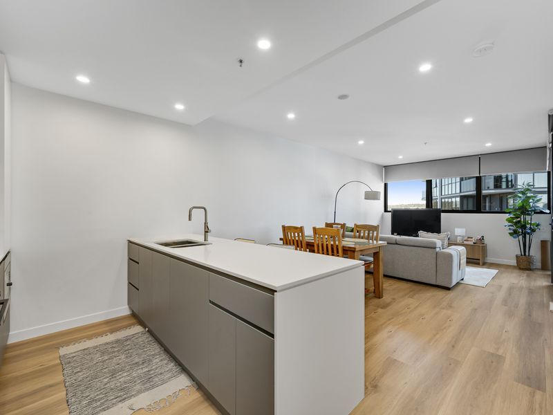 509 / 104 Easty Street, Phillip