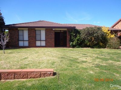 4 Ingrid Place, Dubbo