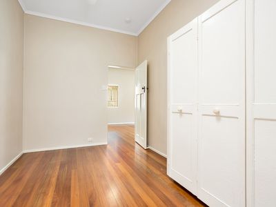 13 Gibson Street, Atherton
