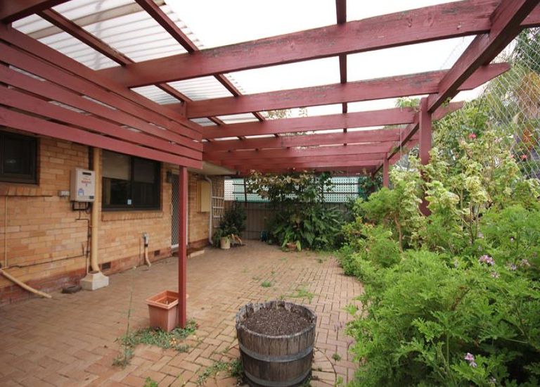 9 Balmoral Avenue, North Brighton