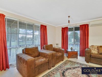 33 Bayview Crescent, Hoppers Crossing