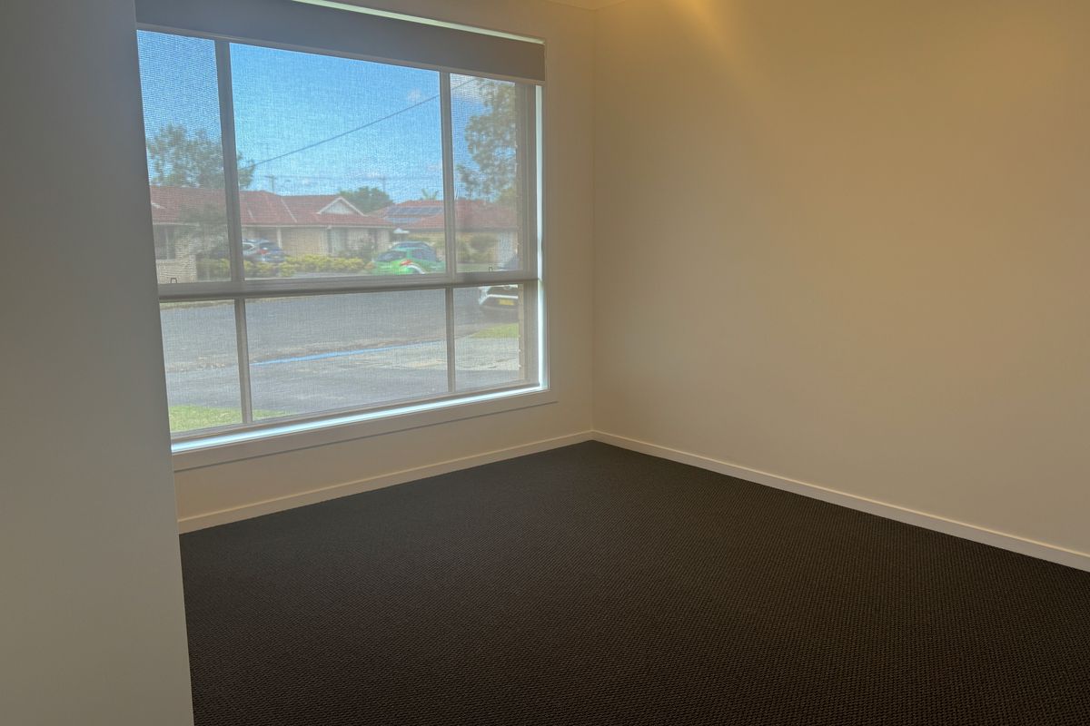 1 / 4 Plover Street, Taree