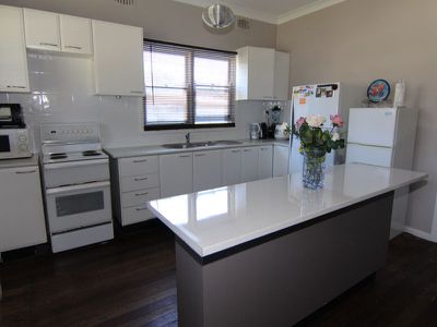 23 Cross Street, Forster