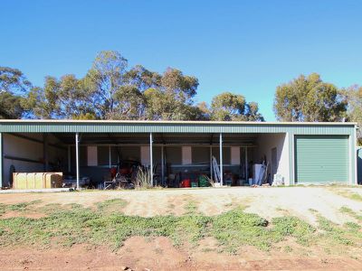 253 Warby Tower Road, Killawarra
