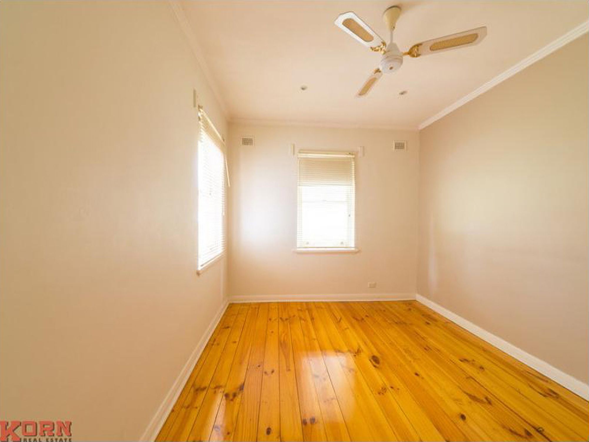 81 Pine Avenue, Glenelg North