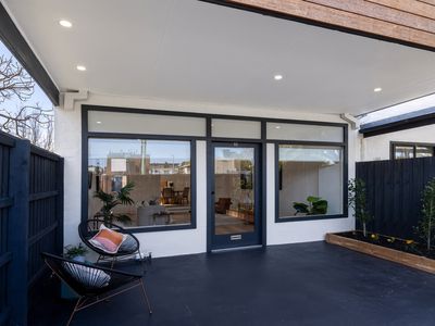 10 Warren Road, Mordialloc