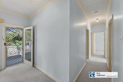 6  Varley Avenue, Tamworth