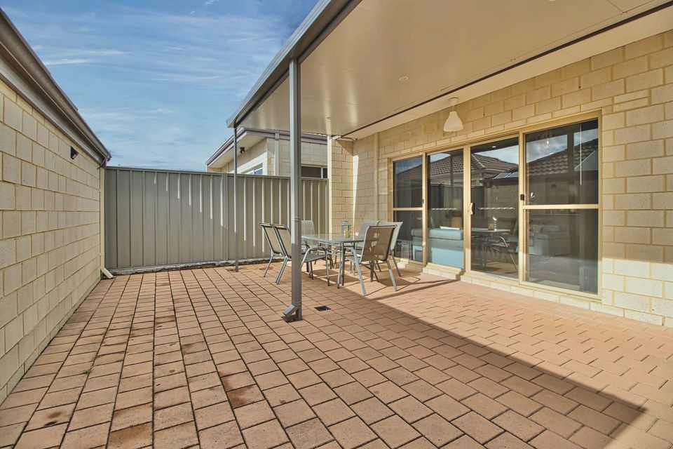 92 Bristlebird Approach , Baldivis