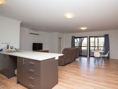 2 / 1 Lawson Street, South Hedland