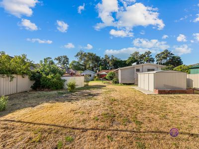 17 Church Street (Studio), Kelmscott