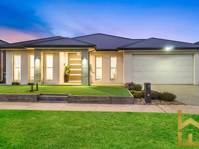 13 Tangerine Road, Manor Lakes