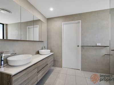 129 Sutherland Crescent, Taylor