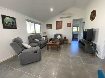 1 Sanctuary Point Close, Point Vernon