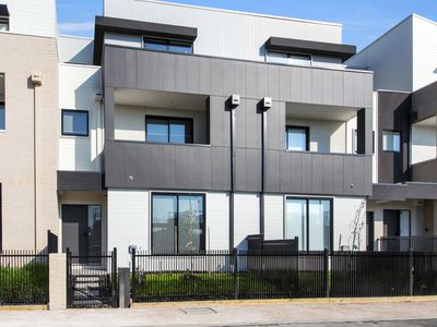 8 Wetland Drive, Williamstown