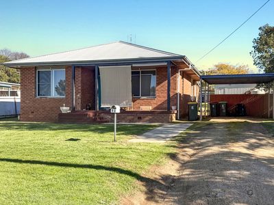 93 Ferry Street, Forbes