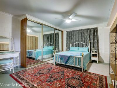 152-166 Western Avenue, Montville
