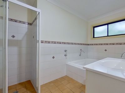 1 Ken Mcmullen Place, Dubbo