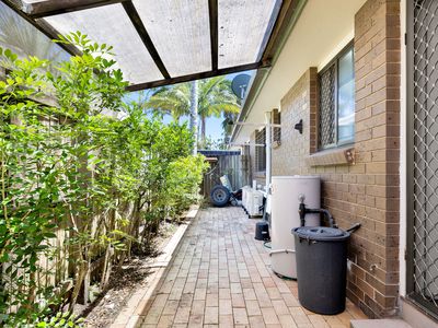 1/11 Carrothool Place, Mooloolaba