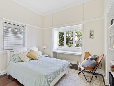 4 Caldwell St, Manly West