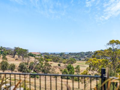 1 Kingston Heath Court, Normanville