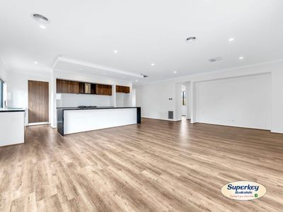 4 Groton Street, Manor Lakes