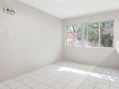 4 / 20 Bringelly Road , Kingswood