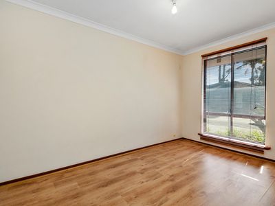 2 / 52 Endeavour Avenue, Bull Creek