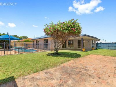 6 Banks Court, Torquay
