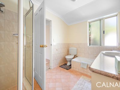 2A  Leeton Close , Halls Head