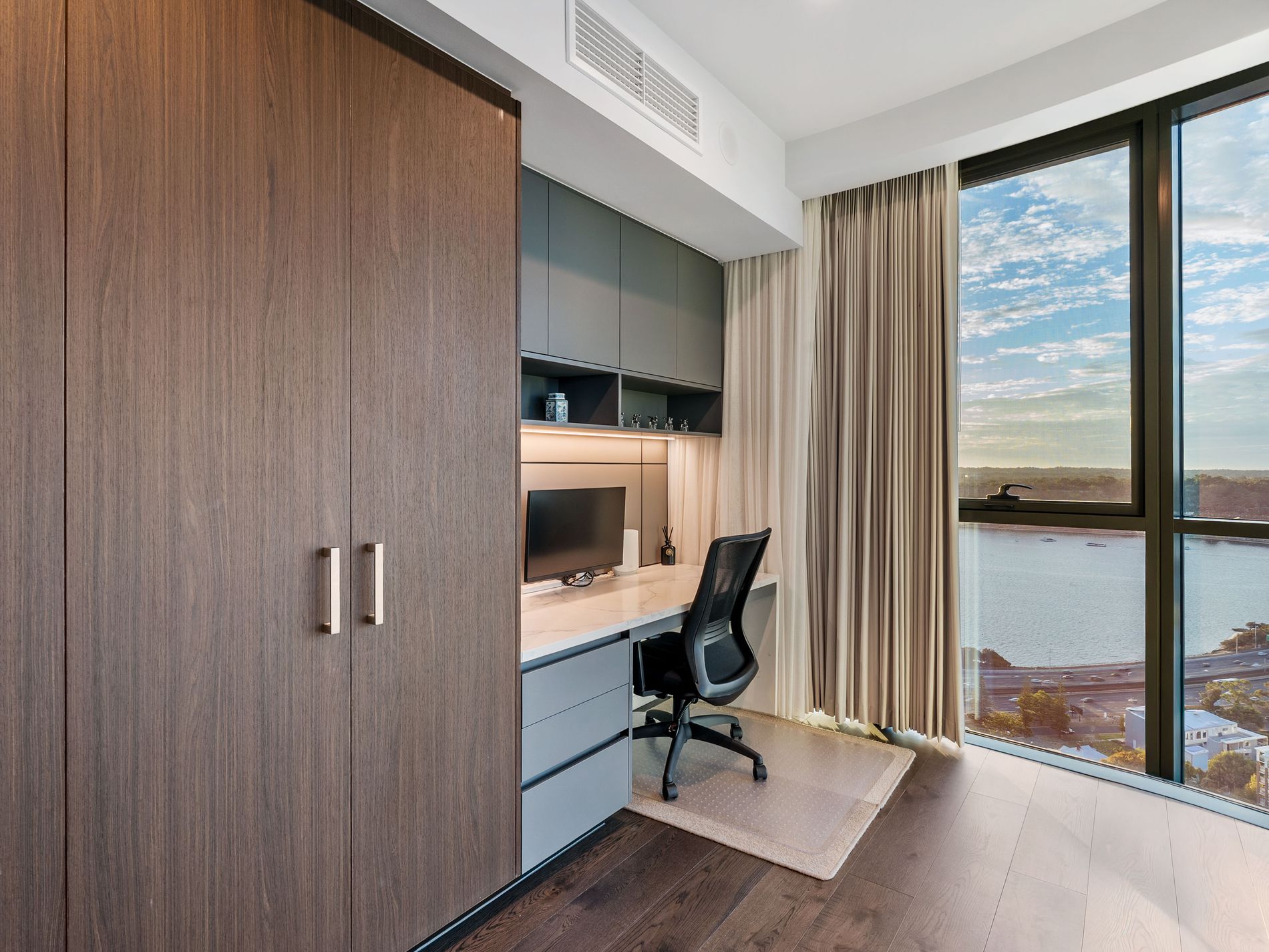 3303 / 99 Mill Point Road, South Perth