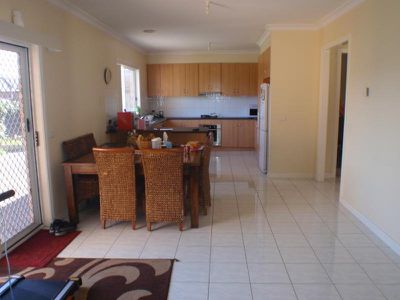 2 / 61 Perrett Avenue, St Albans