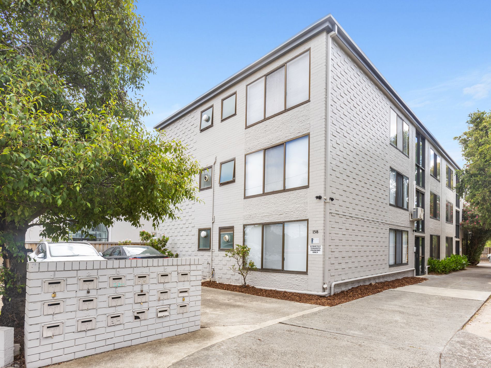14 / 158 Napier Street, Essendon