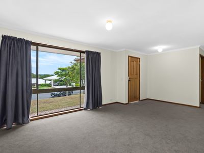 12 Rani Close, Mount Ommaney