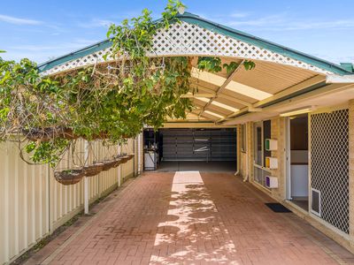 17 Coomer Elbow, South Guildford