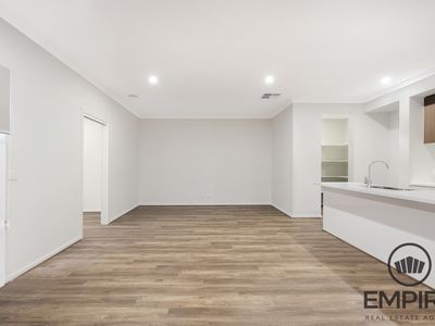 7 Westerfolds St, Clyde North