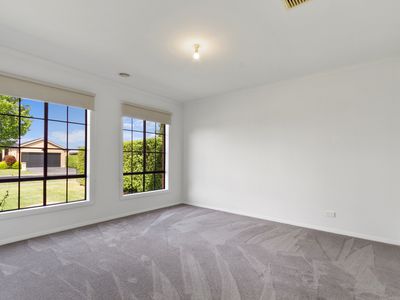 14 Thornley Court, Sale