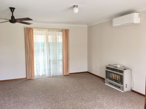 2 / 568 Woodbury Court, Lavington