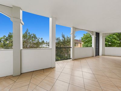 8 / 104 Sydney Street, New Farm