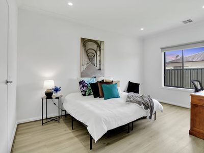 413 Black Forest Road, Werribee