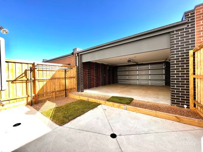 15 Ogawa Walk, Tarneit