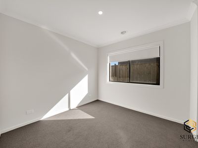 15 Wander Way, Fraser Rise