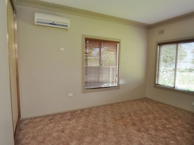 20 Lovett Avenue, Dubbo