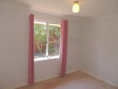 1 / 106 Royal Street, Tuart Hill