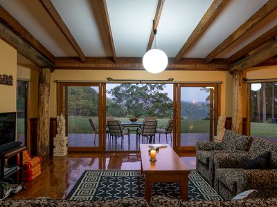 486 Davis Road, Jiggi