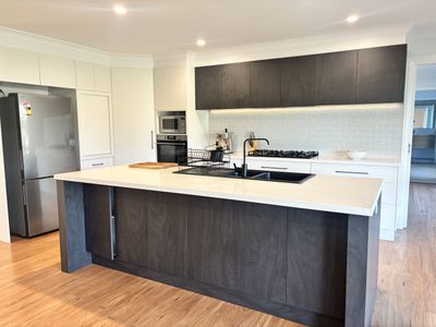 9 Kurrajong Crescent, Kalaru